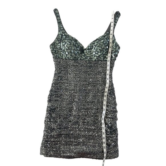 Let’s Fashion Beaded‎ Sequin Mini Dress Gray Semi Formal Size M Style 5608 - Picture 3 of 9